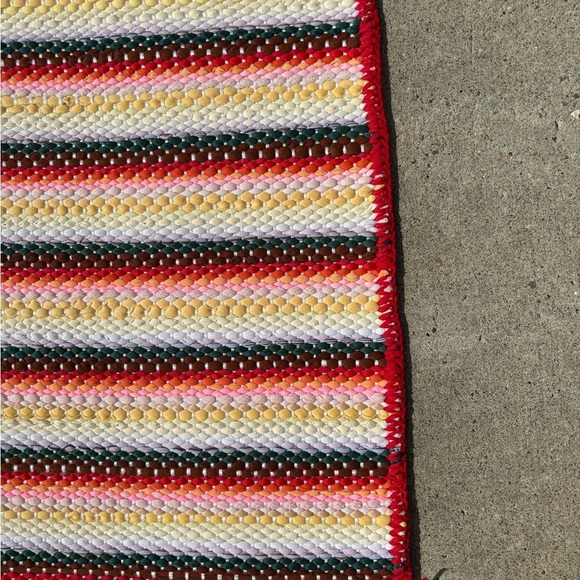 Vtg. Handmade Rag Rug Crocheted Edge, Reversible Floor Mat - Picture 2 of 7